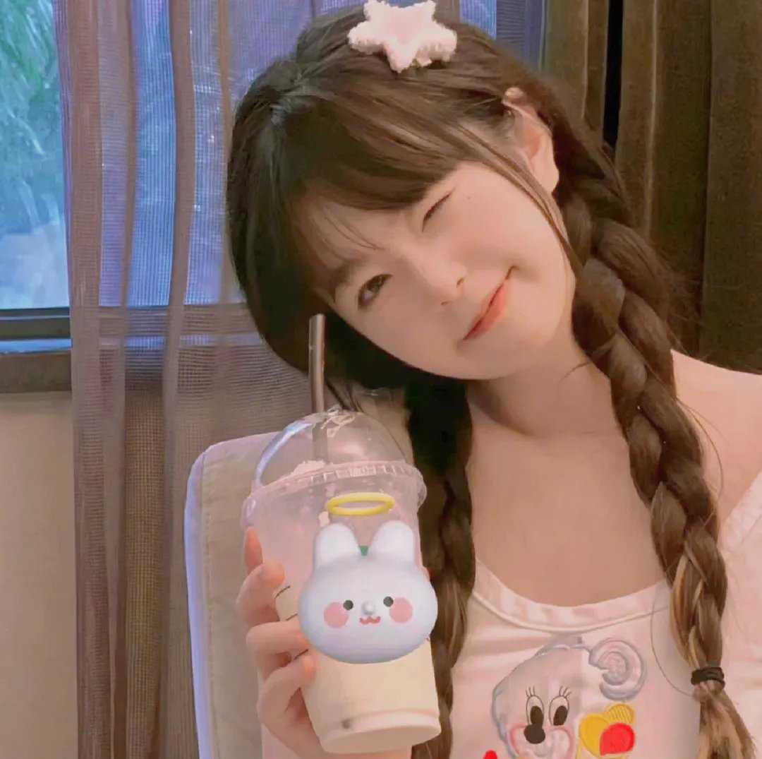 府上娶了个锦鲤新娘